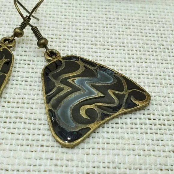 Enamel Earrings Antiqued Brass Gray and Black Triangle - Picture 4 of 7